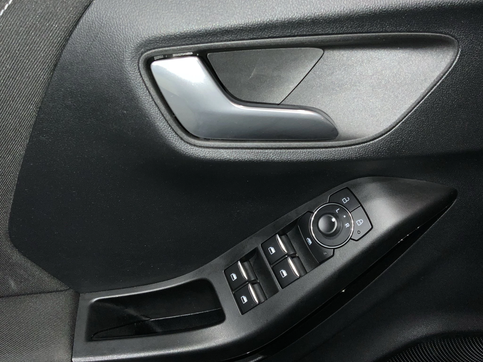 Ford-Puma-image-14