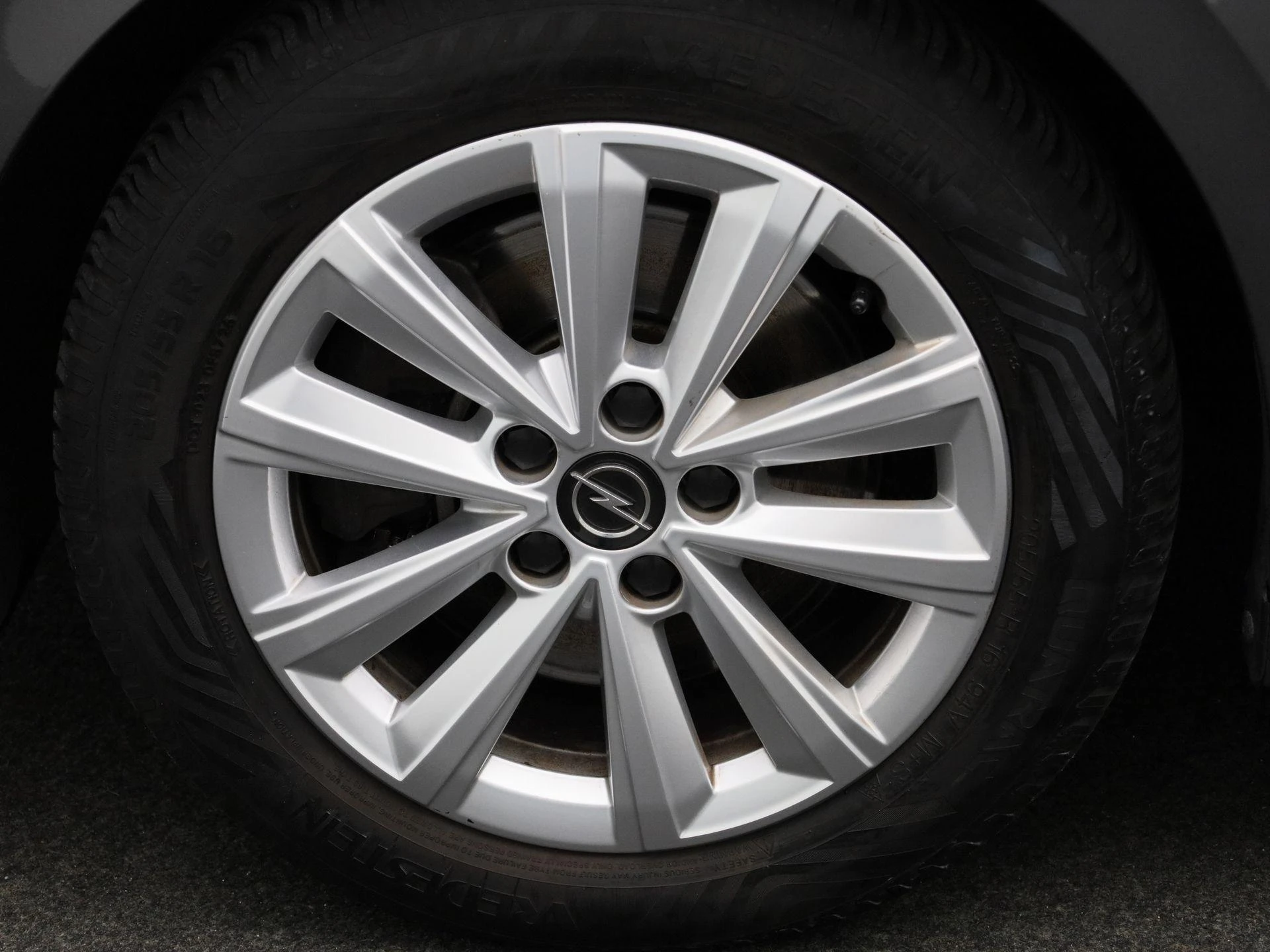 Opel-Astra-image-11