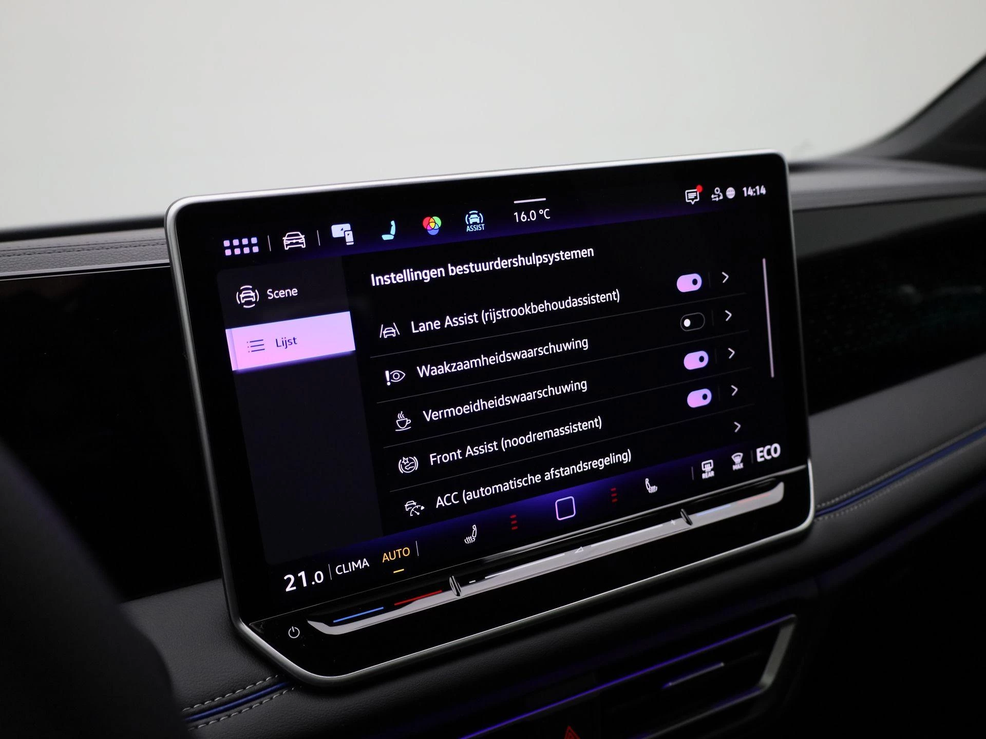 Volkswagen-Tiguan-image-35