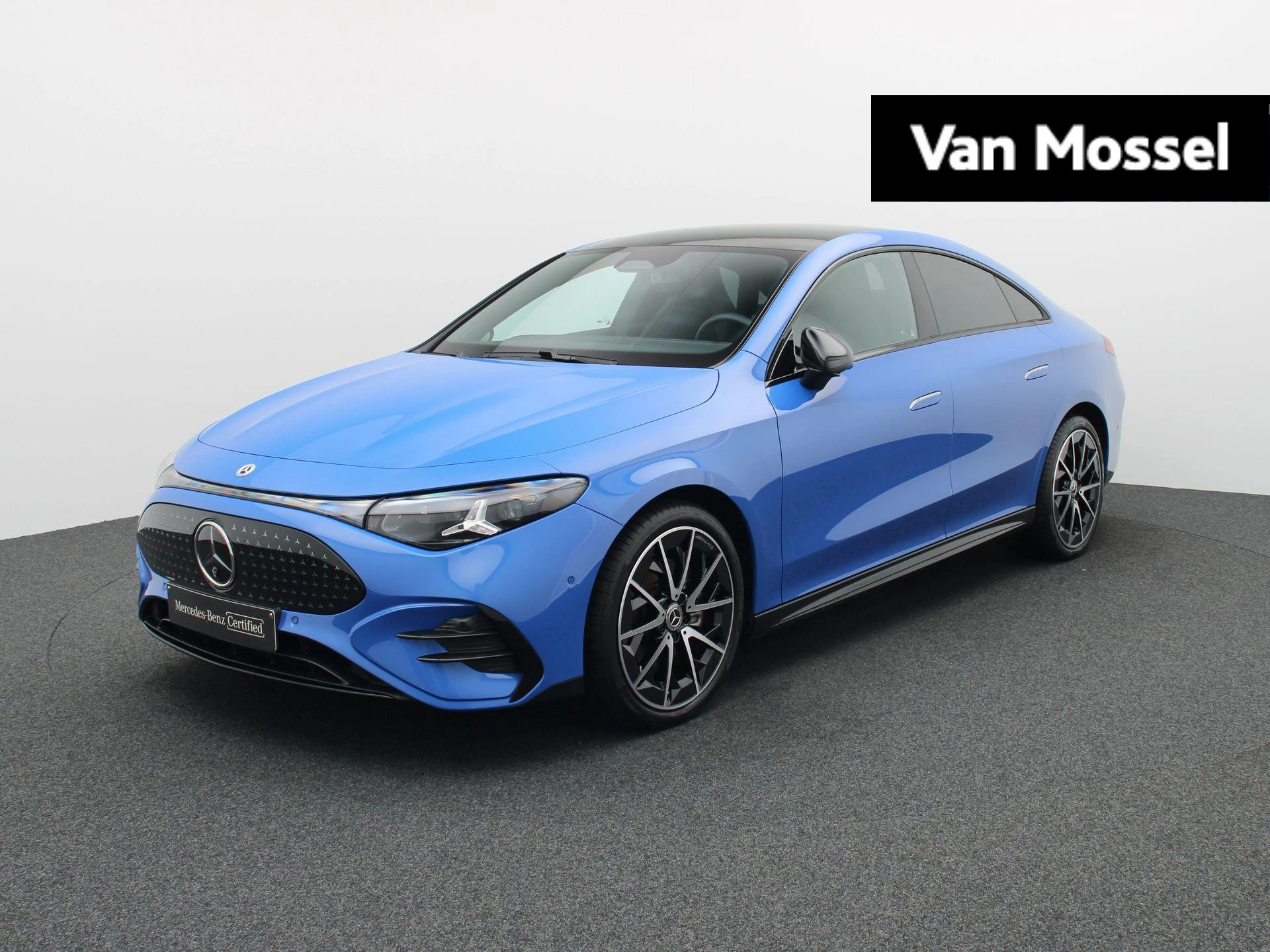 Mercedes-Benz-CLA-image-0