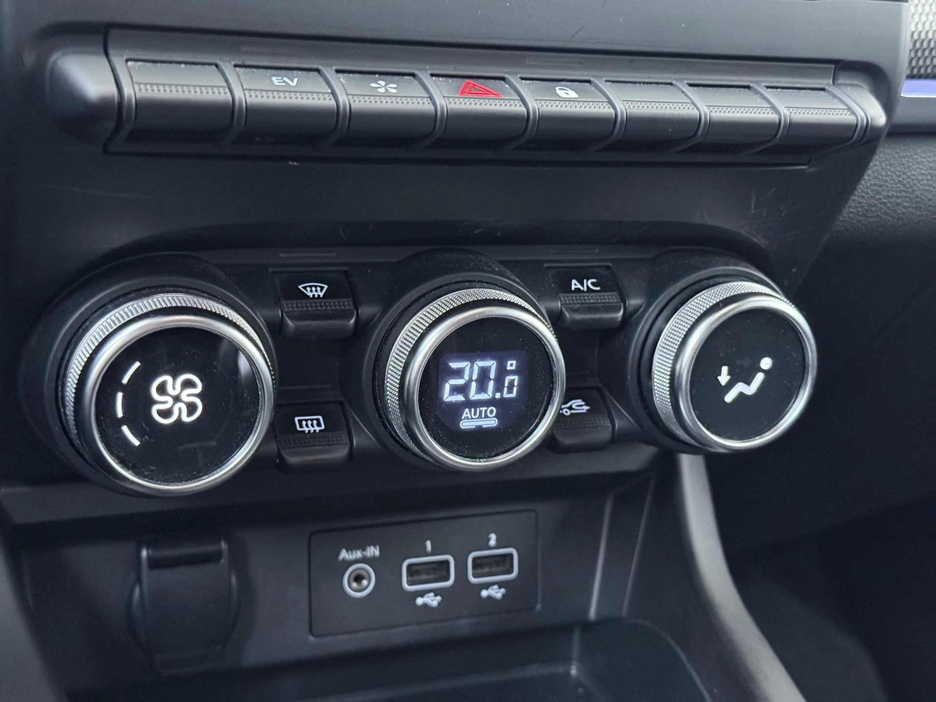 Renault-Arkana-image-18