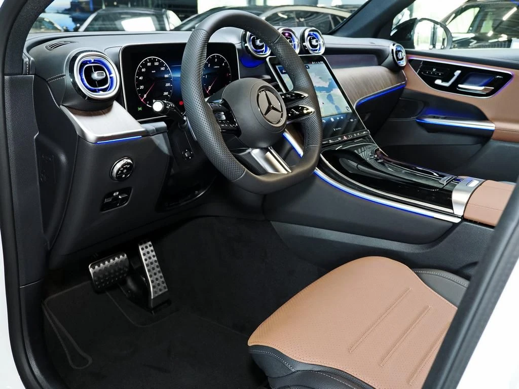 Mercedes-Benz-GLC 200 d-image-5