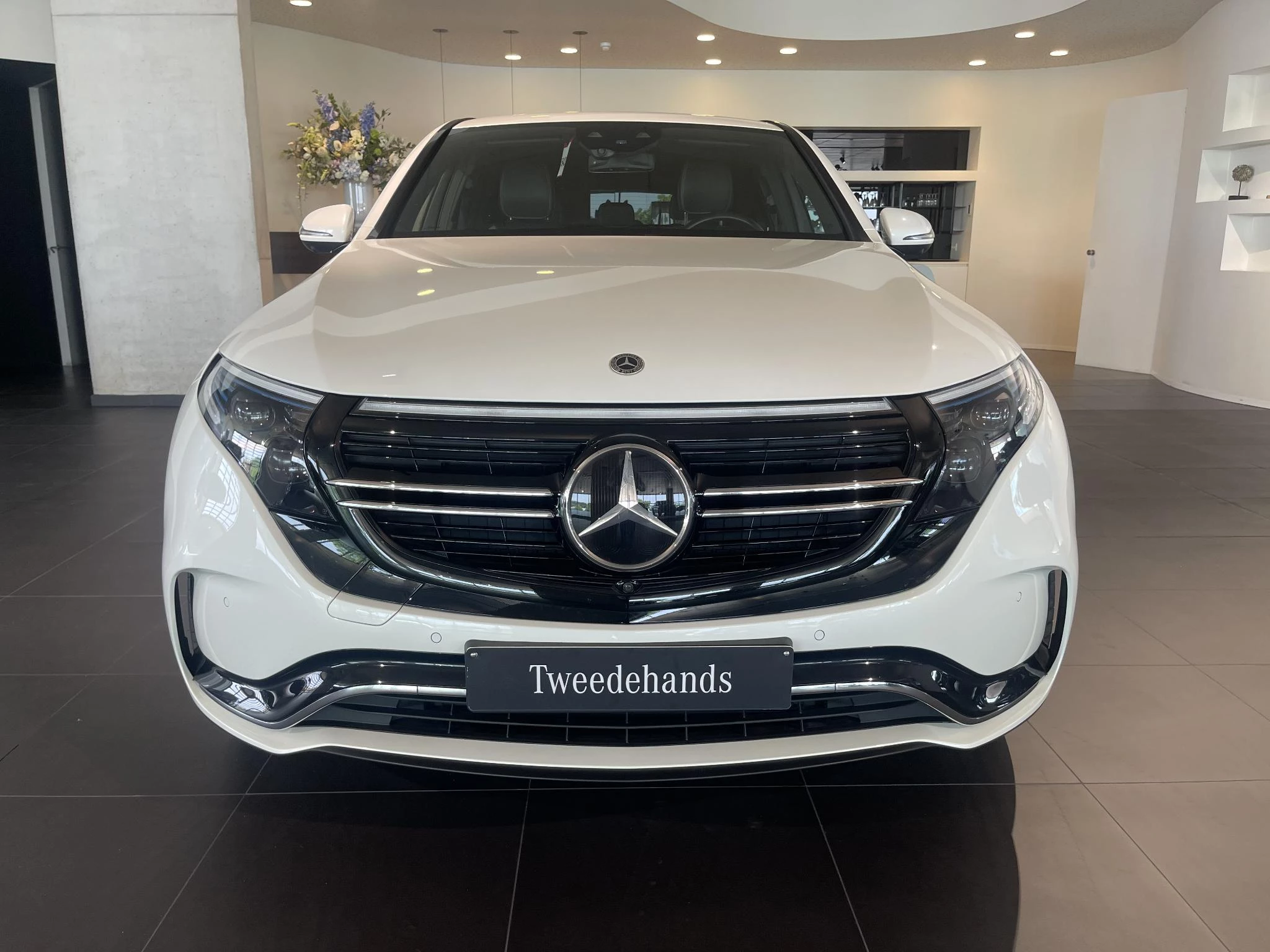 Mercedes-Benz EQC 400 4MATIC AMG LINE + LEDER EXCLUSIVE + CARPLAY + OPENDAK + BUMESTER +
