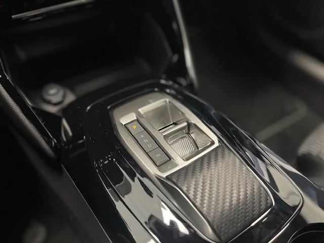 Peugeot-208-image-17