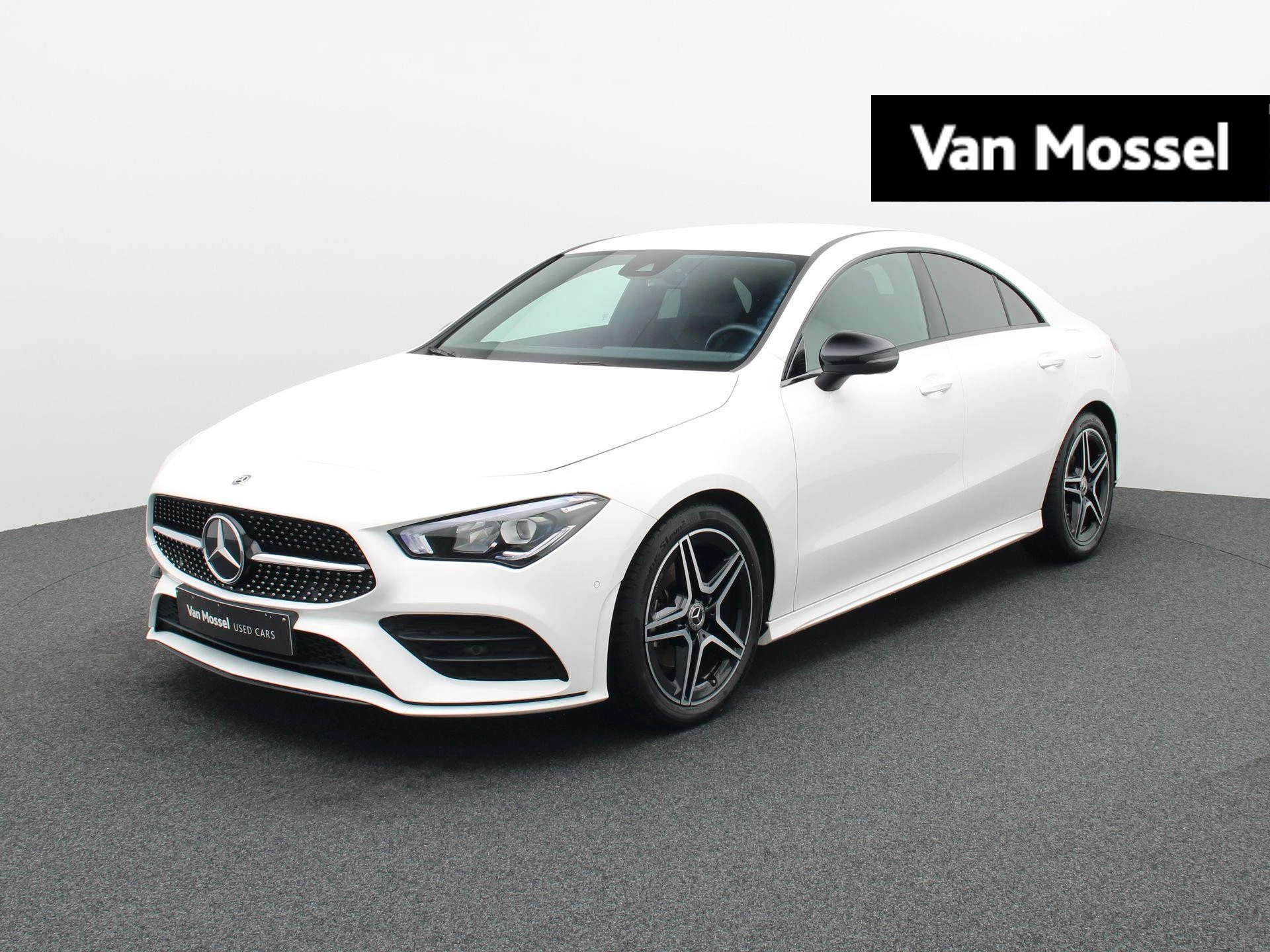 Mercedes-Benz-CLA-image-0