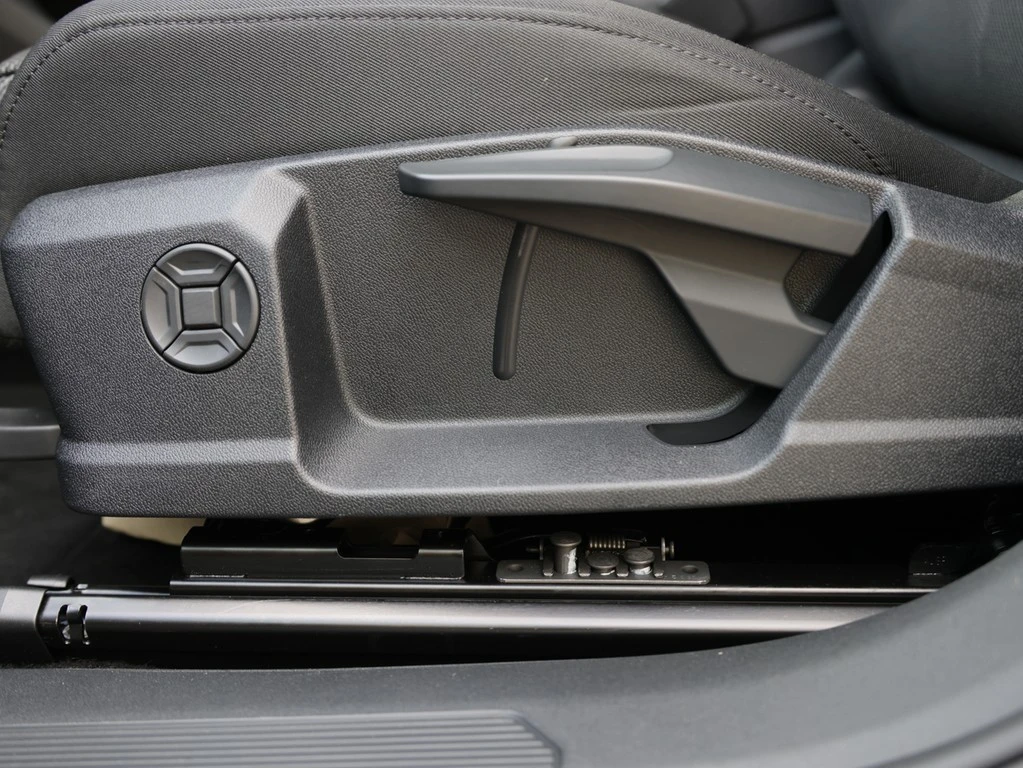 Audi Q4 e-tron 45 S line