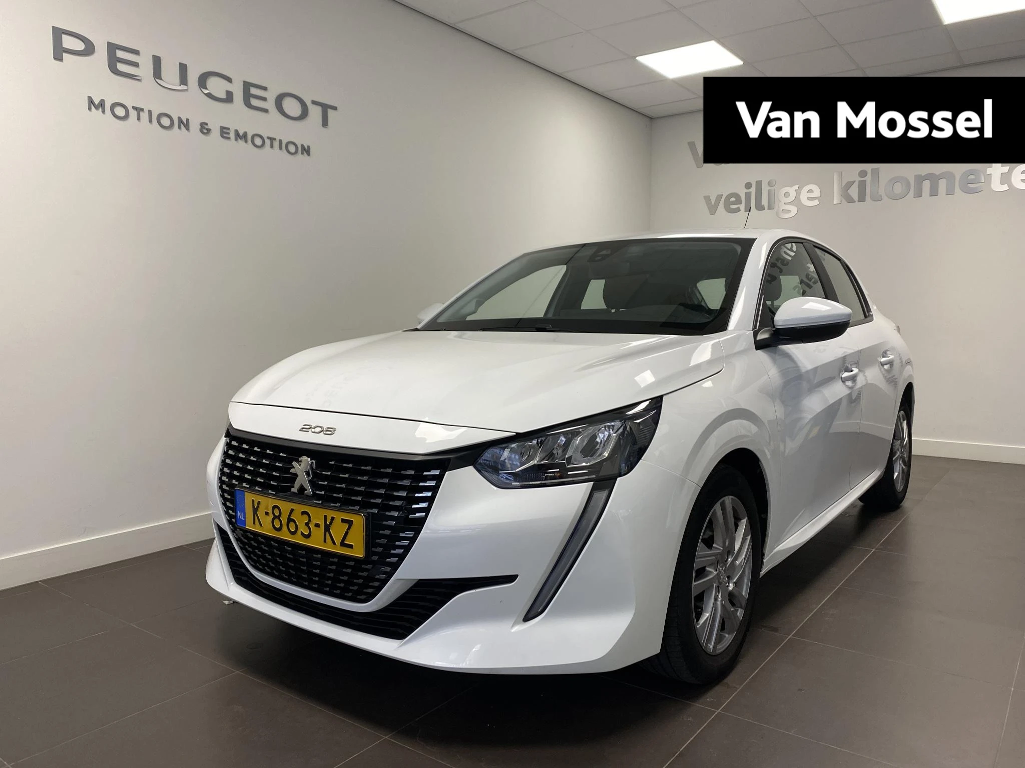 Peugeot-208-image-0