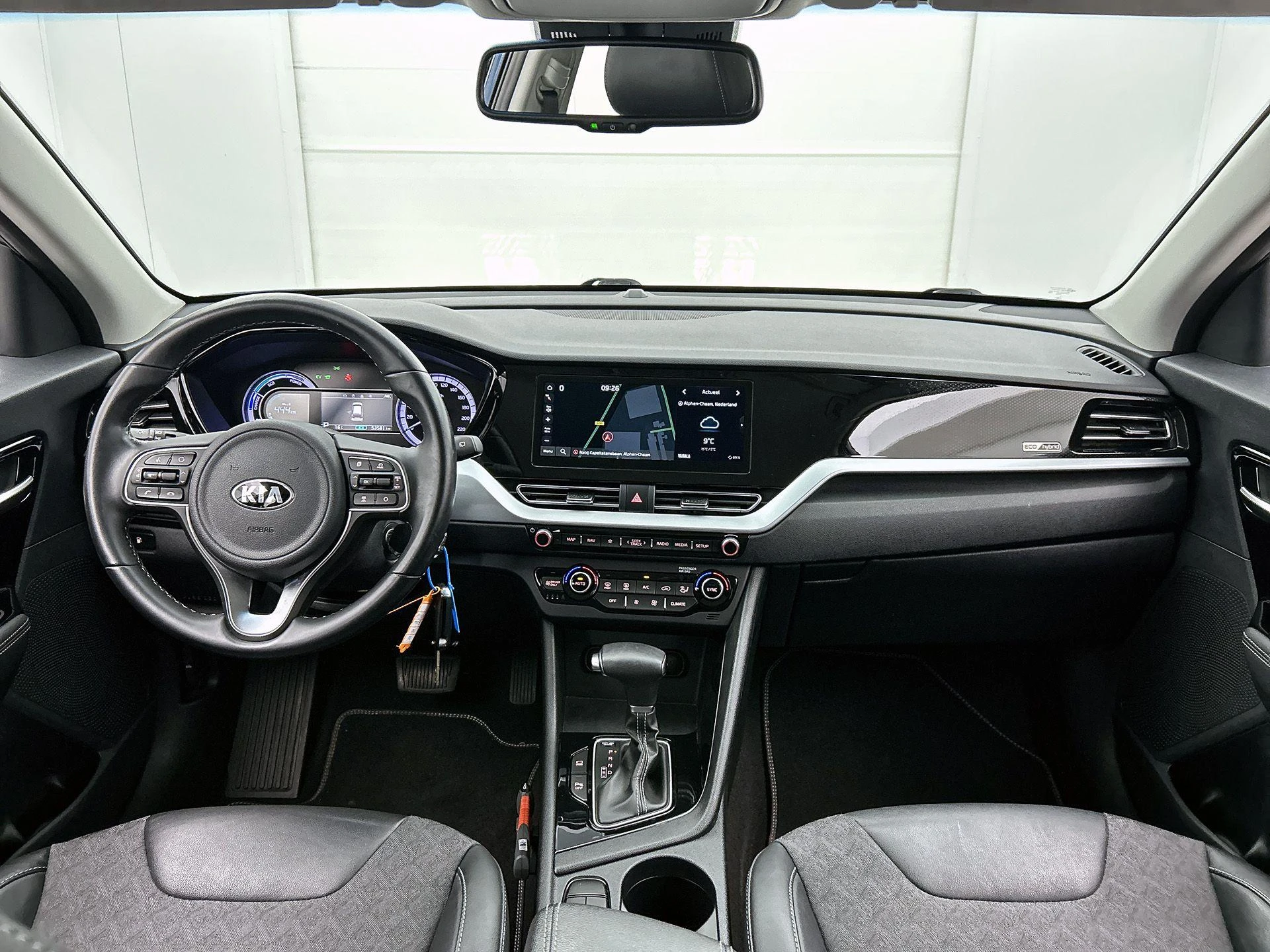 Kia-Niro-image-18