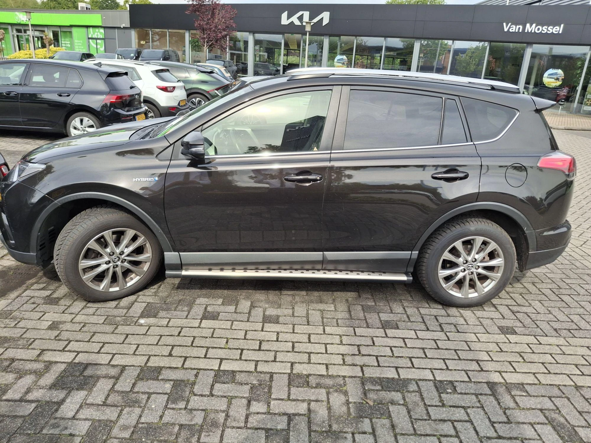 Toyota-RAV4-image-3