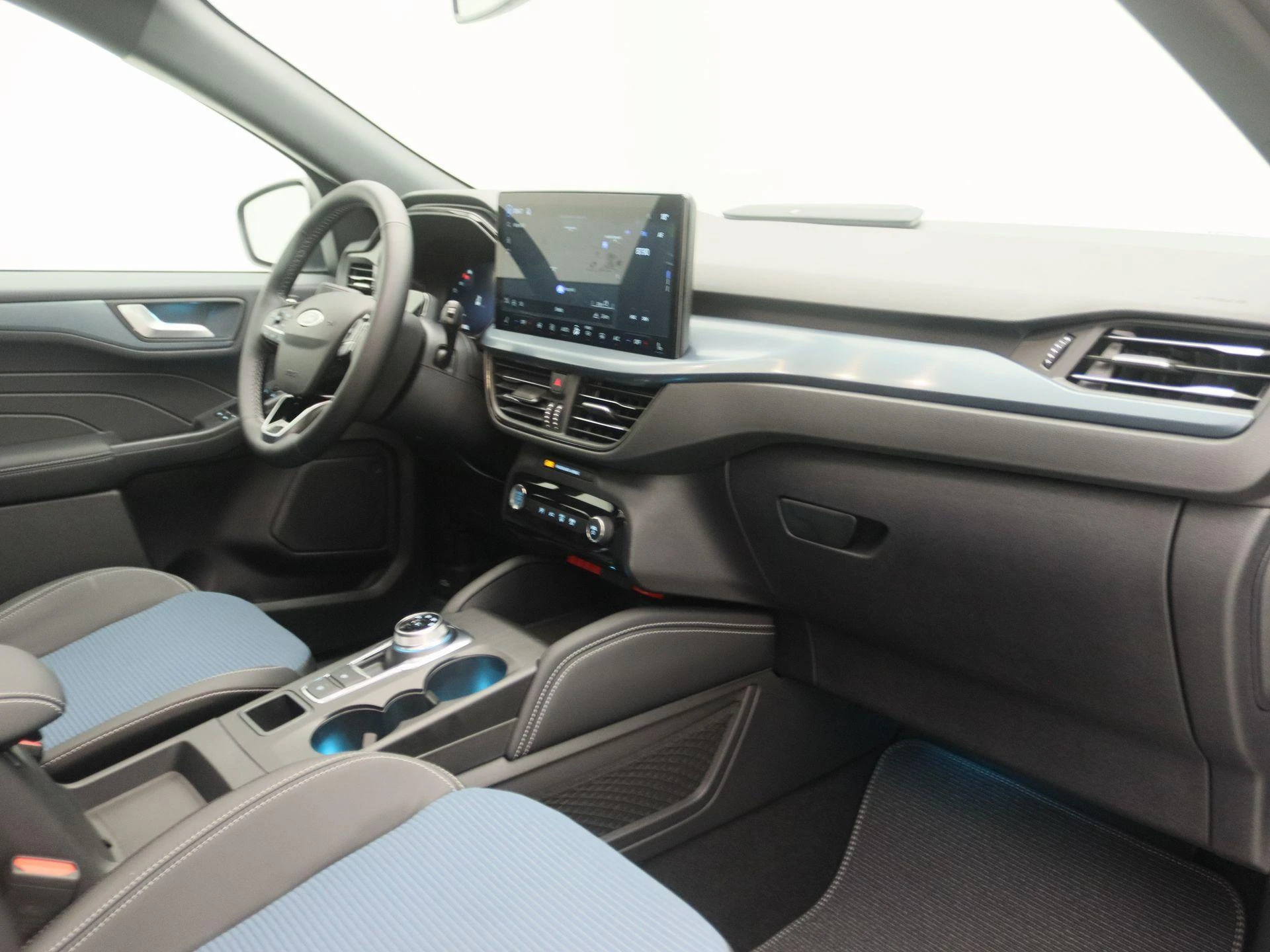Ford-Kuga-image-25