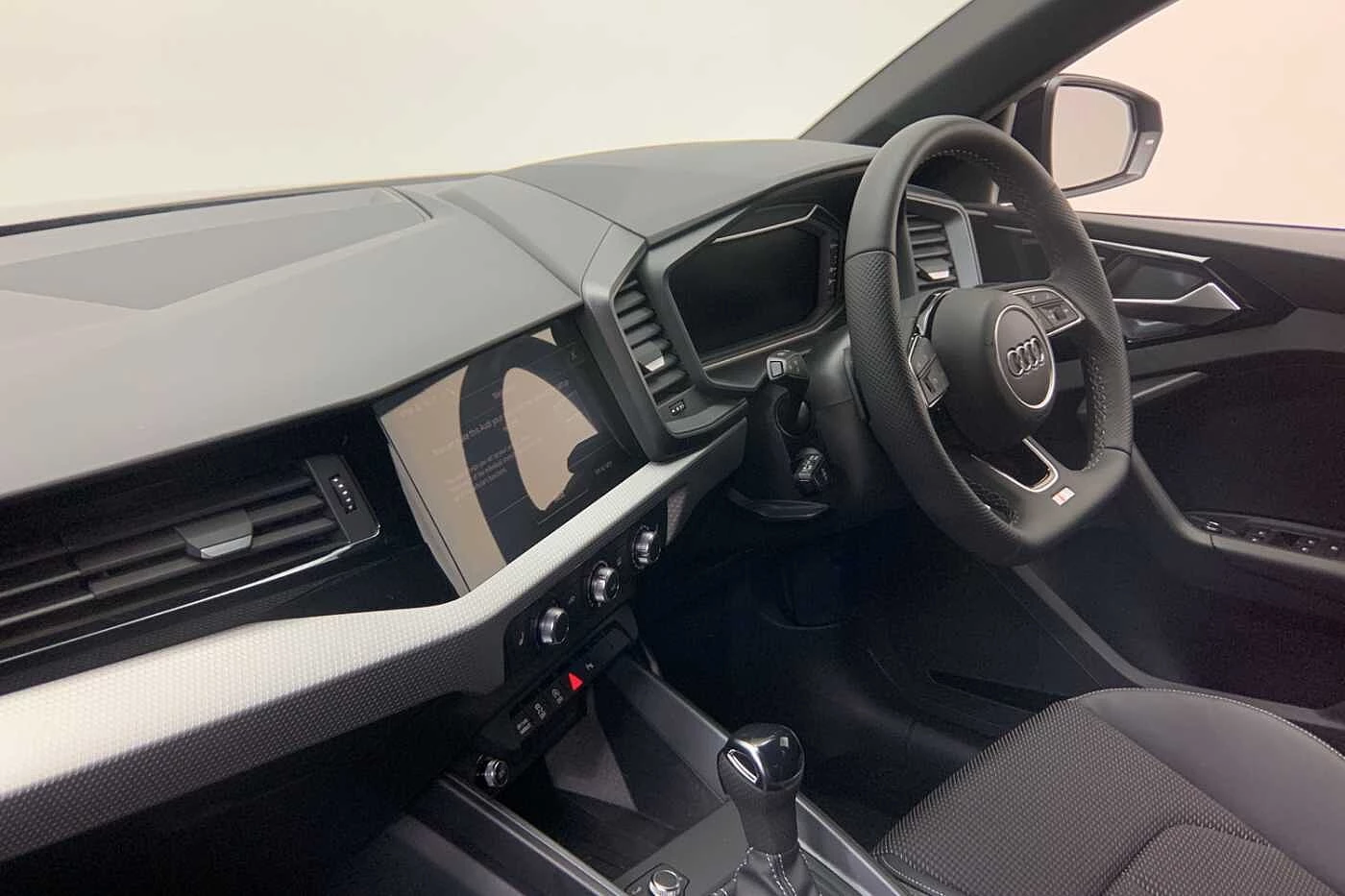 Audi-A1 Sportback-image-11