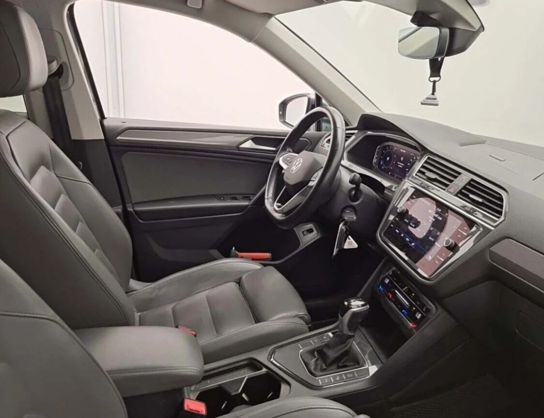 Volkswagen-Tiguan Allspace-image-2