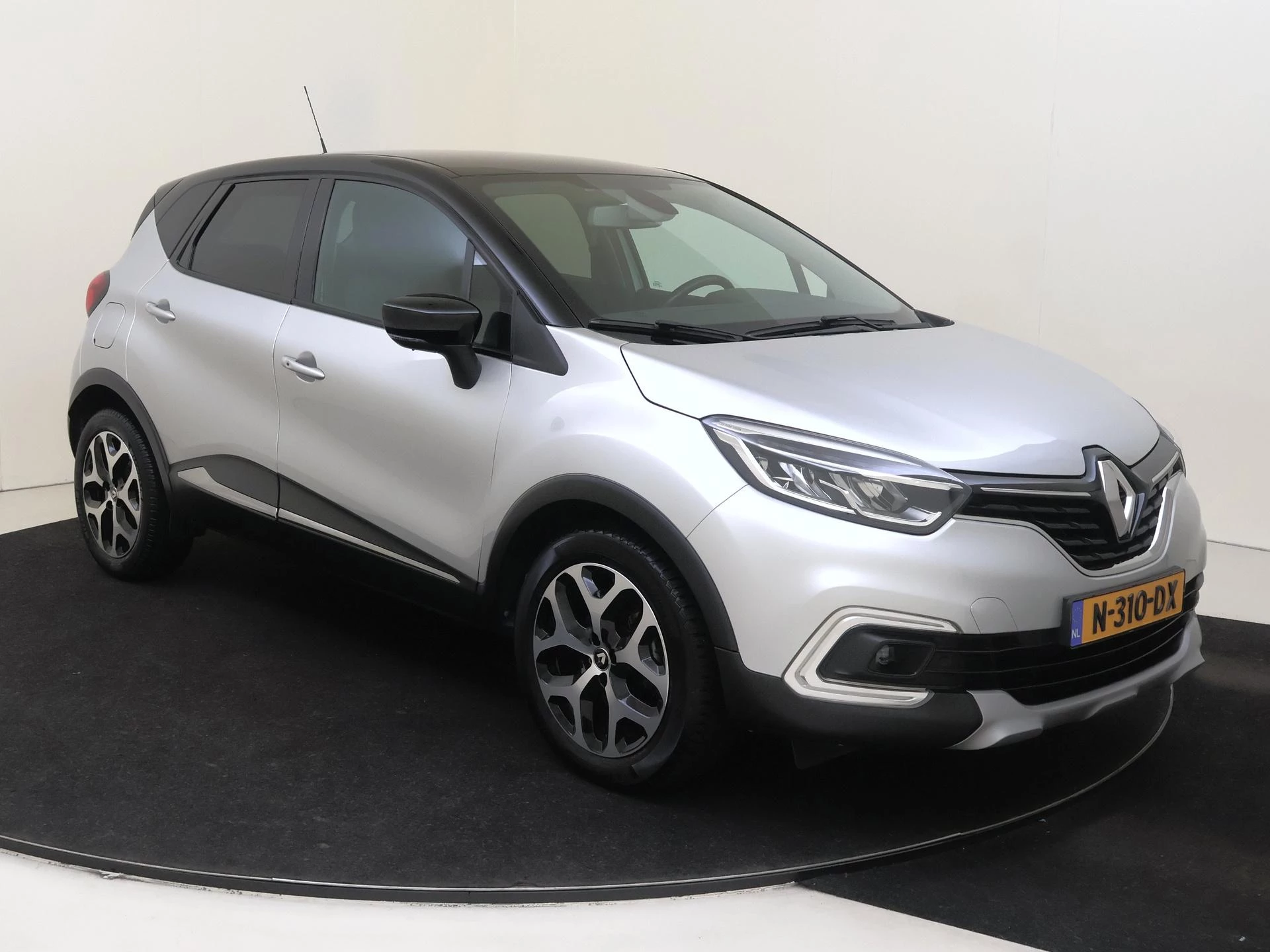 Renault Captur 1.3 TCe150 Intens AUTOMAAT