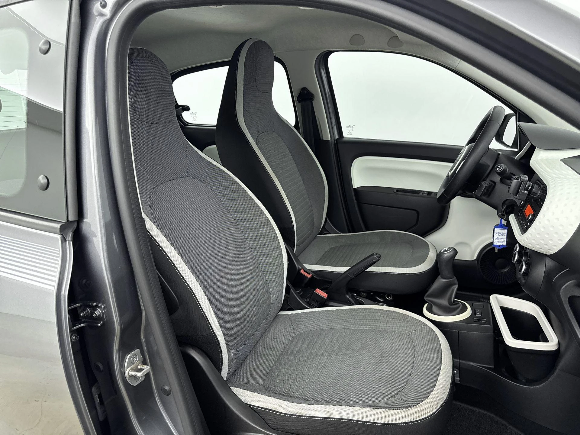 Renault-Twingo-image-19