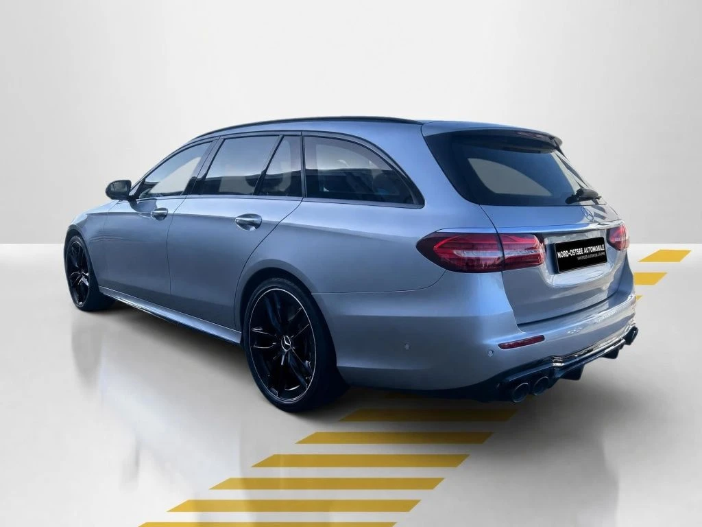 Mercedes-AMG-E-Klasse 53-image-12