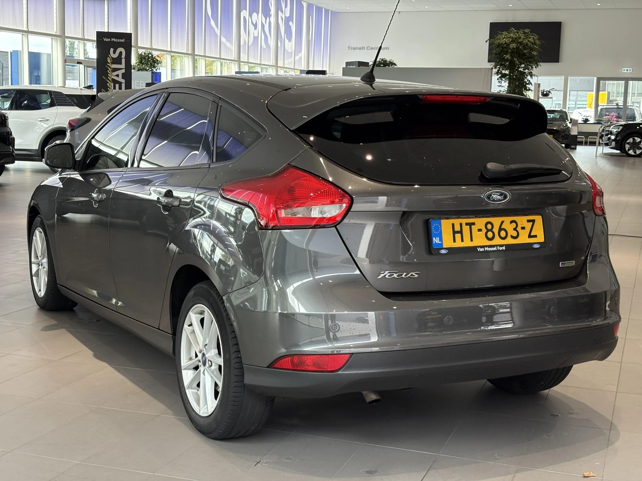 Ford-Focus-image-4