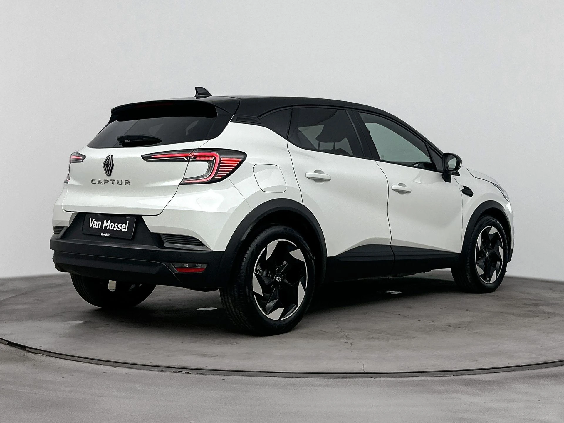 Renault-Captur-image-3
