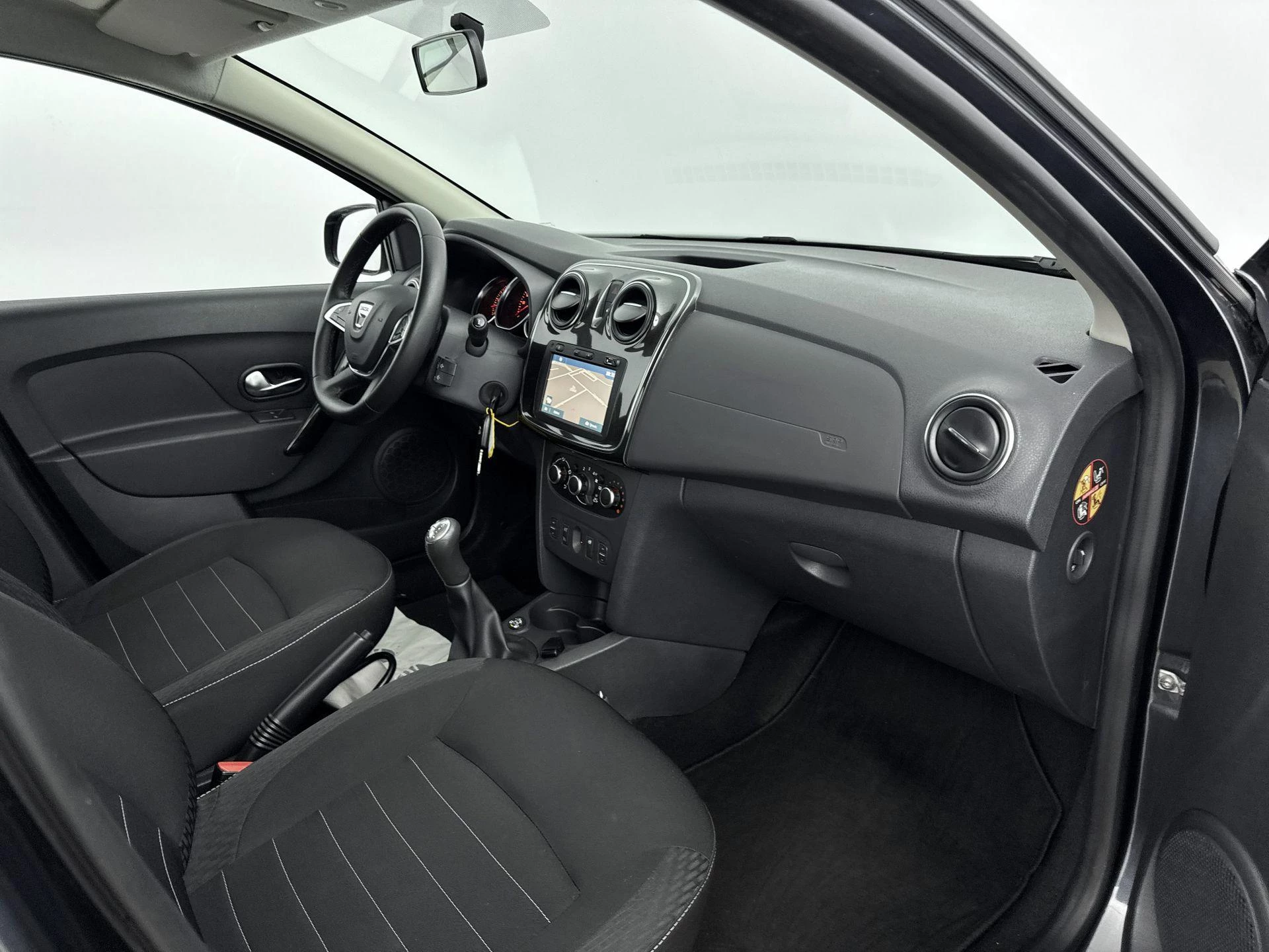 Dacia-Logan-image-16