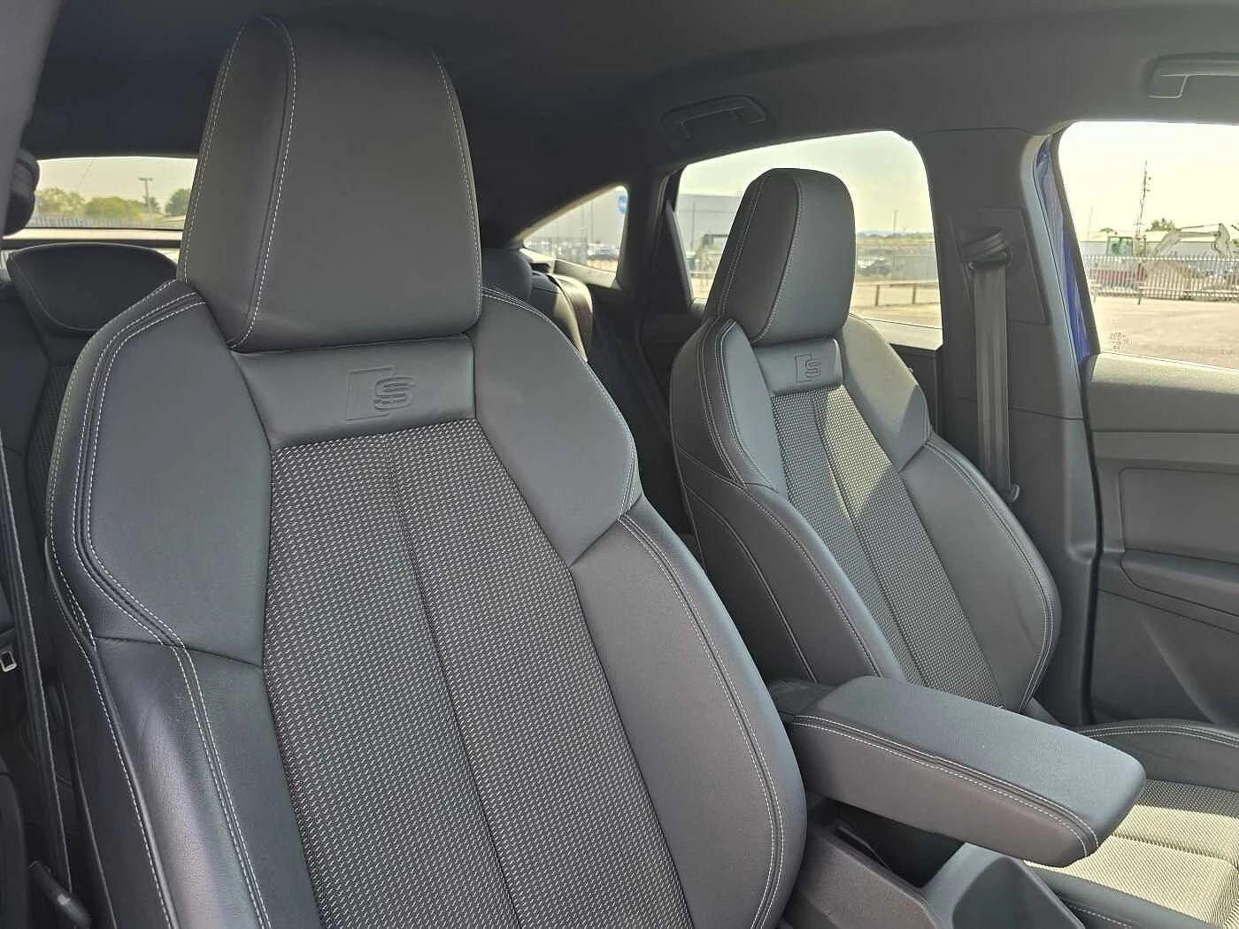 Audi-Q4 Sportback e-tron-image-14