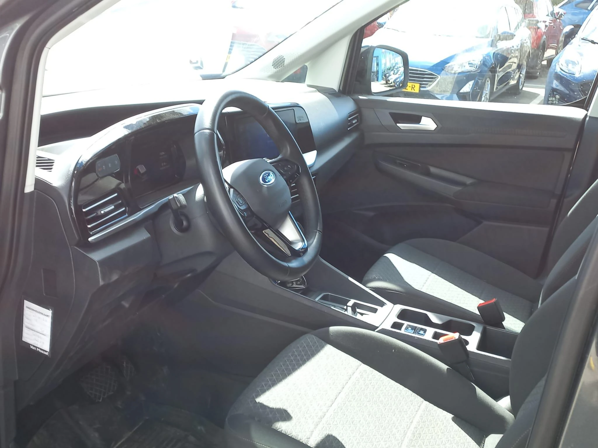 Ford-Transit Connect-image-9