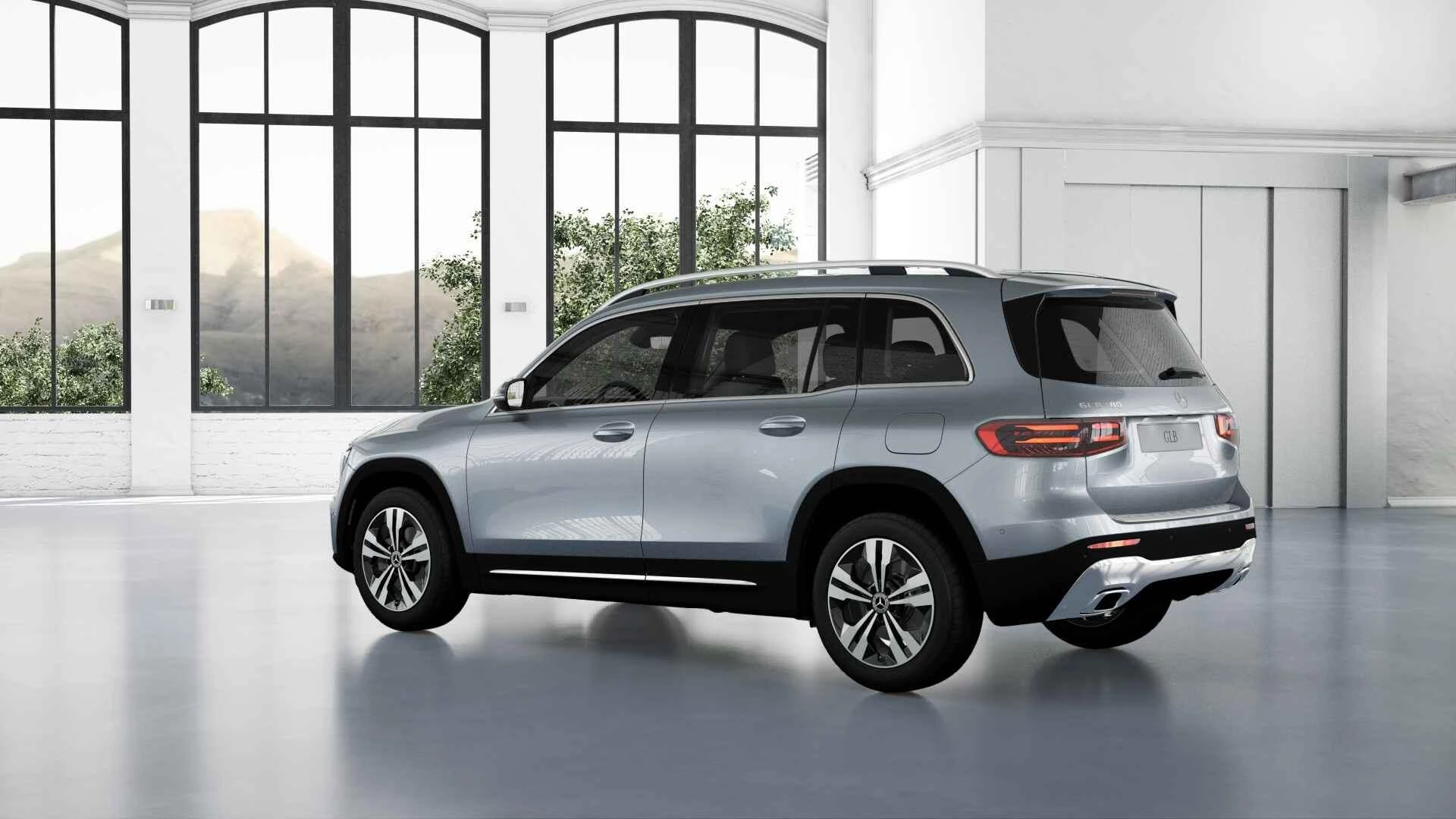 Mercedes-Benz-GLB-image-2