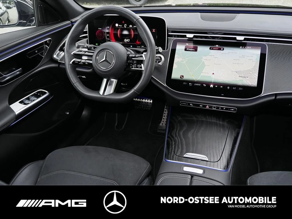 Mercedes-Benz E-Klasse 220 d T AMG AHK KEYLESS-GO SHZ MBUX AMG LineW214 E 220 d T AMG AHK KEYLESS-GO SHZ MBUX AMG Line