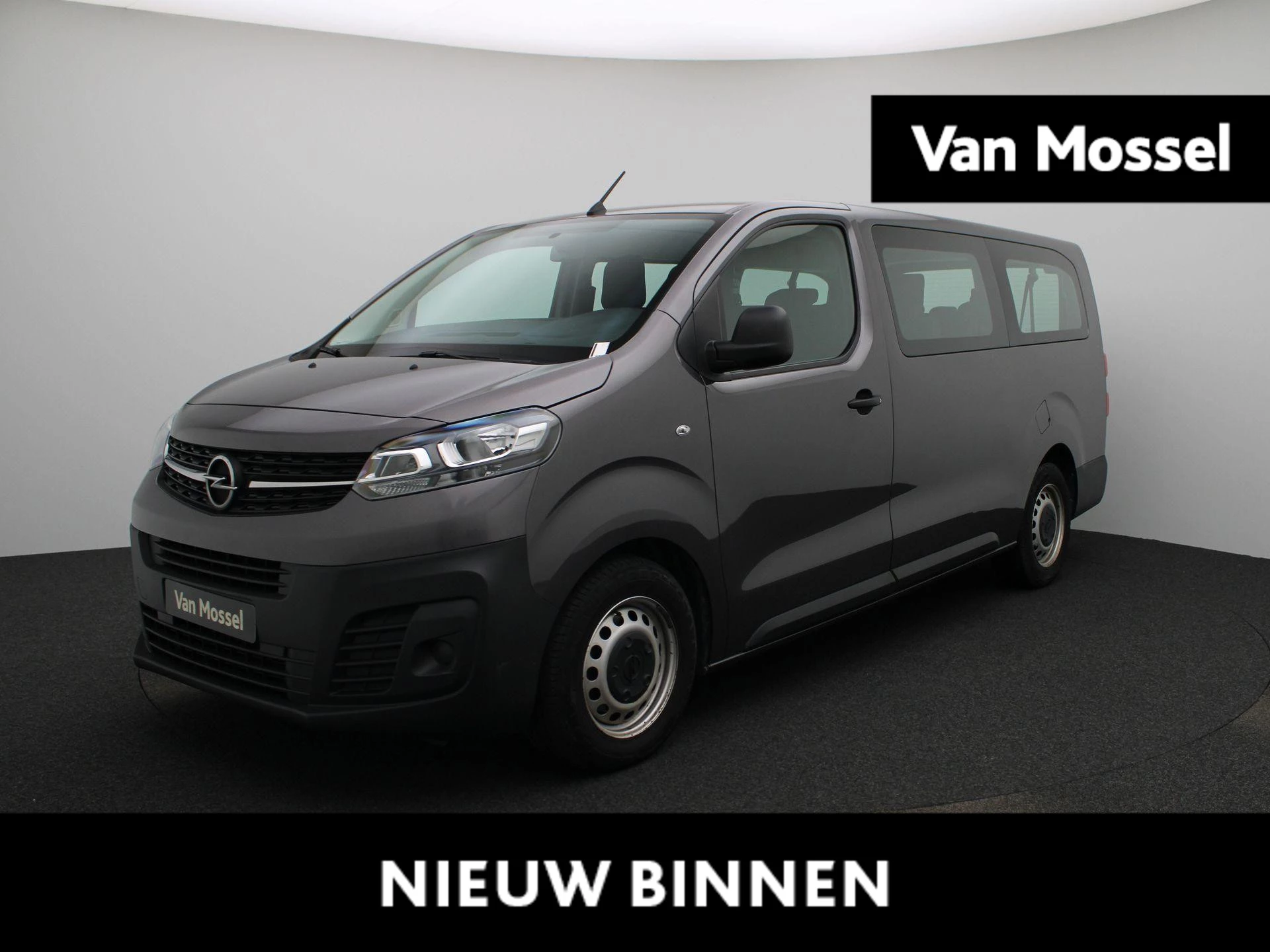 Opel-Vivaro-image-0