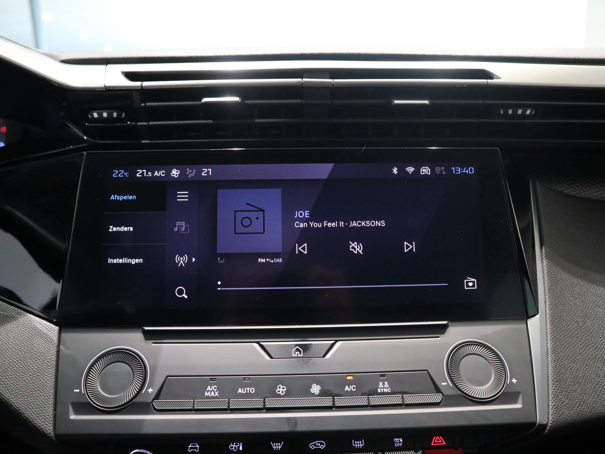 Peugeot-308-image-16