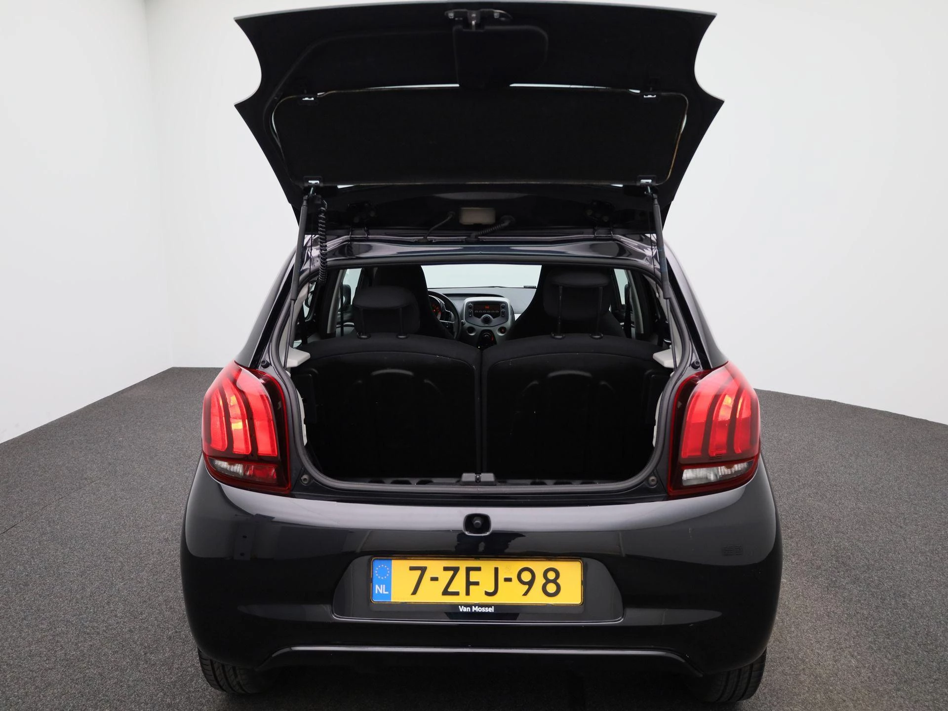 Peugeot-108-image-10