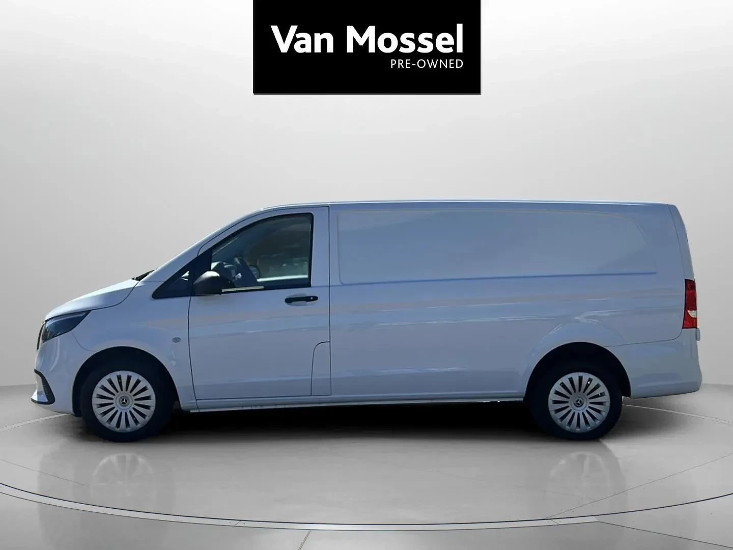 Mercedes-Benz-Vito-image-1