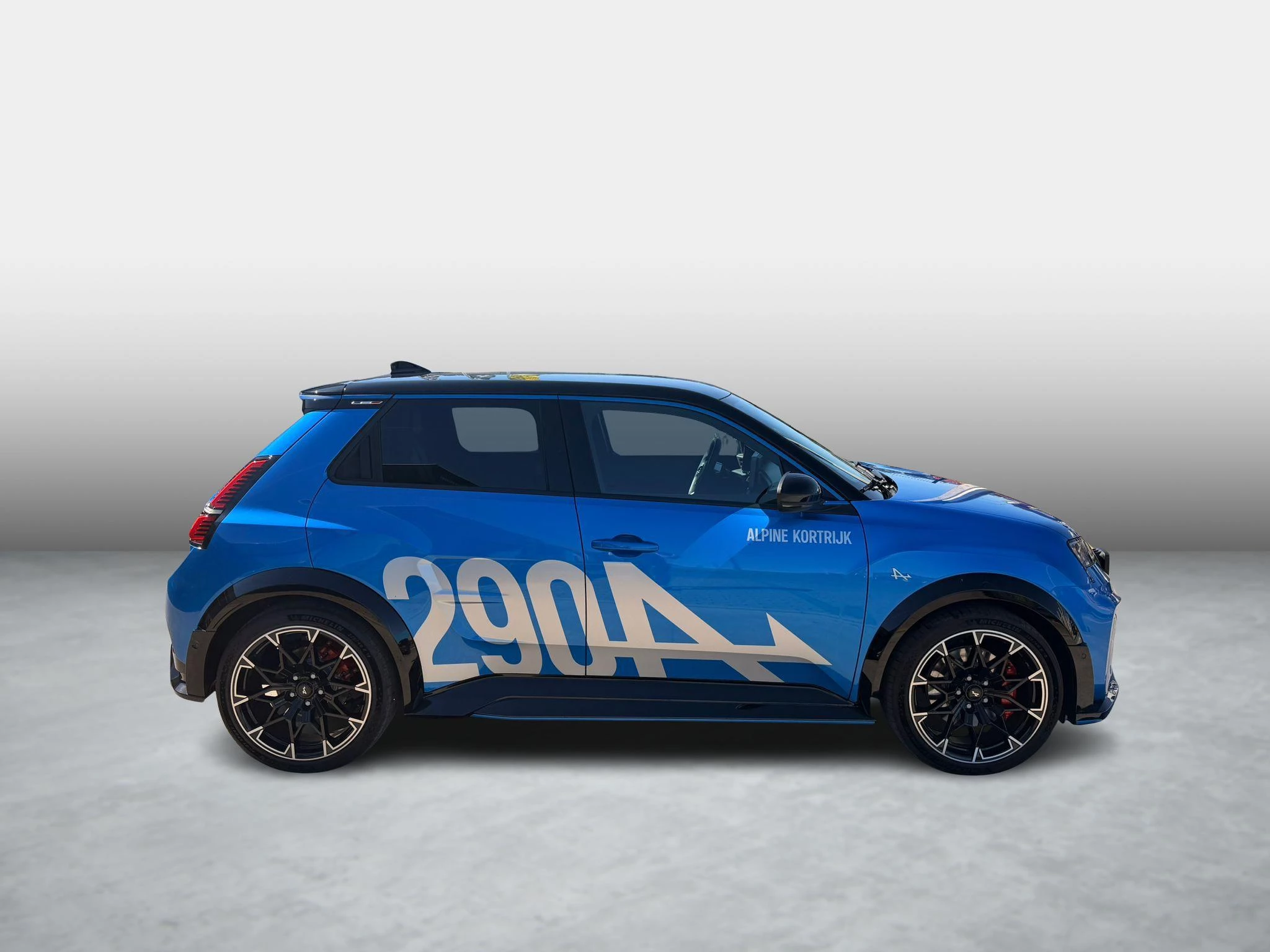 Alpine-A290-image-3