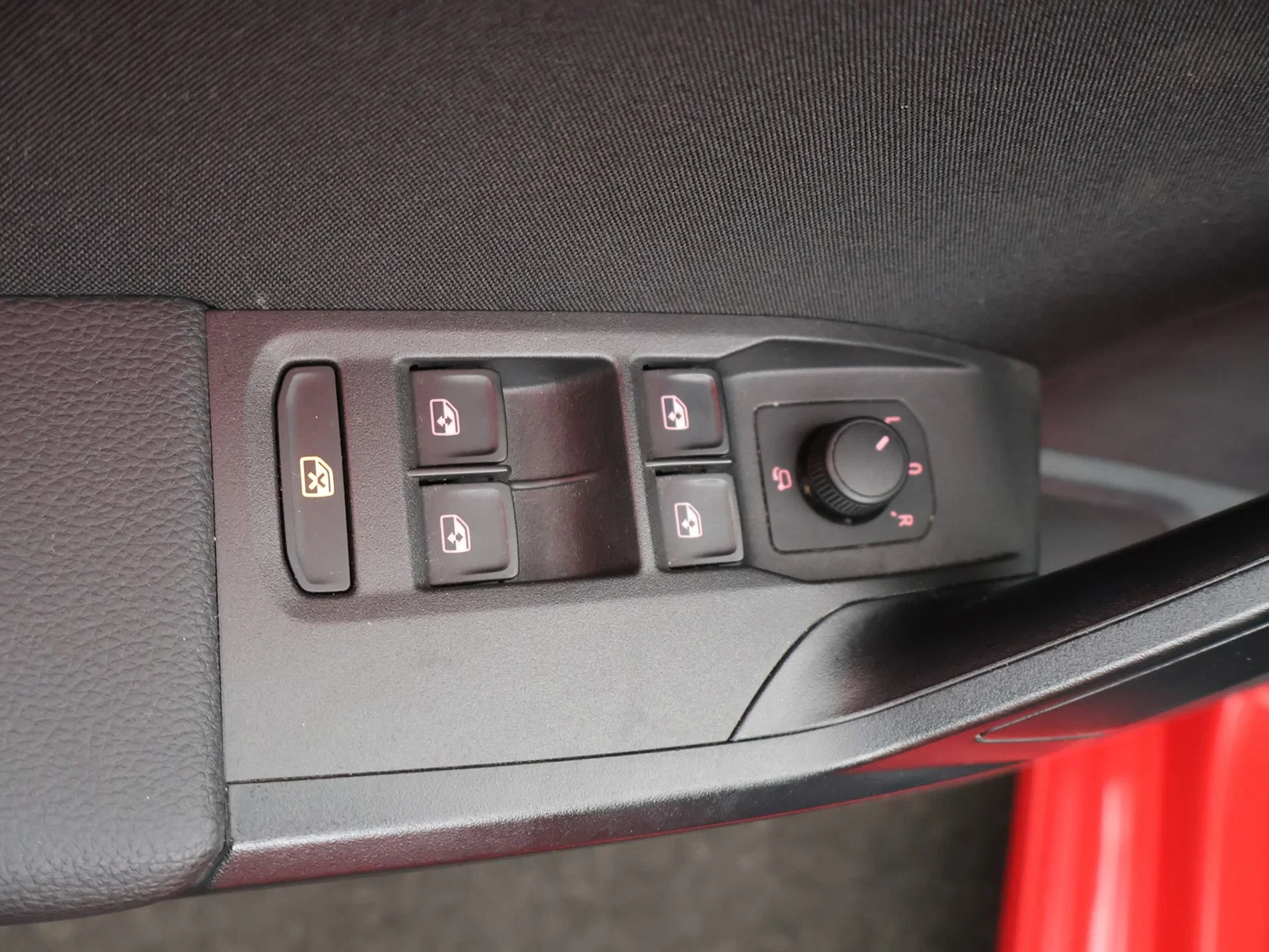 SEAT Ibiza 5P/D Ibiza FR Edition 1.5TSI 150PK *AUTOMAAT*CRUISE CONTROL*BLTH*DAB RADIO*APP-CONNECT*...*