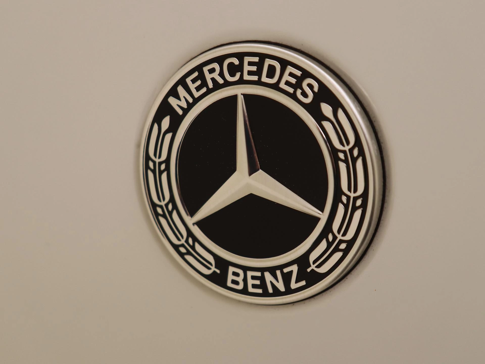Mercedes-Benz-C-Klasse-image-32