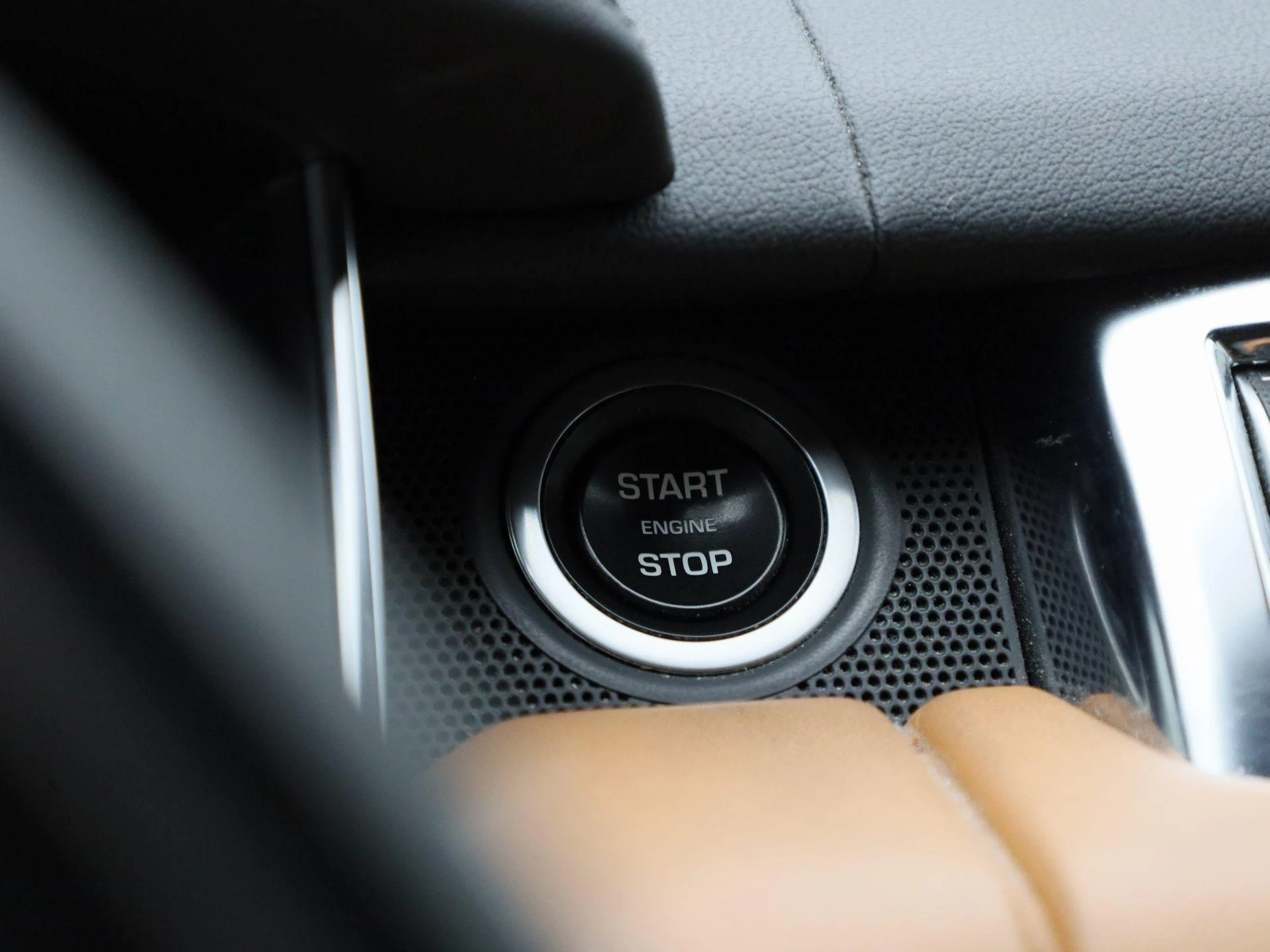 Land Rover-Range Rover Sport-image-33