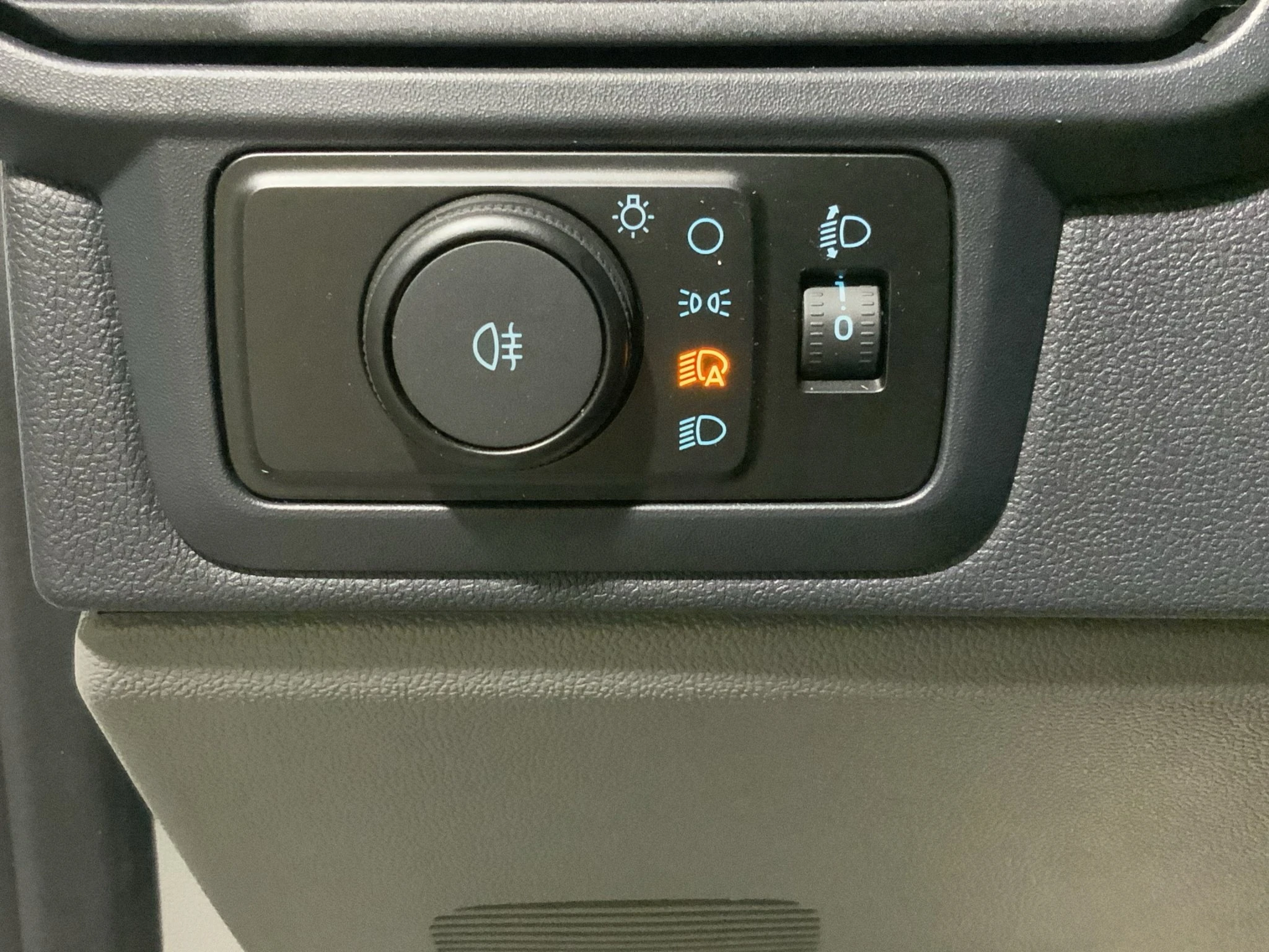 Ford-Transit Custom-image-21