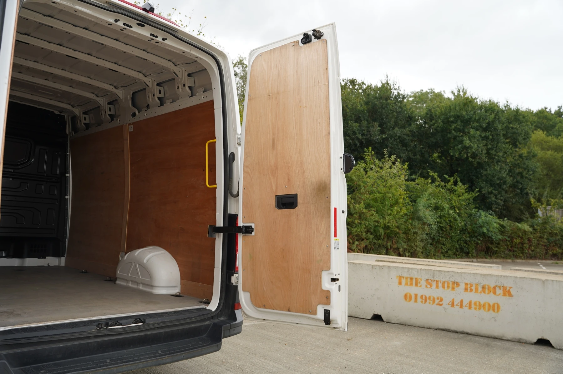 Volkswagen-Crafter-image-32