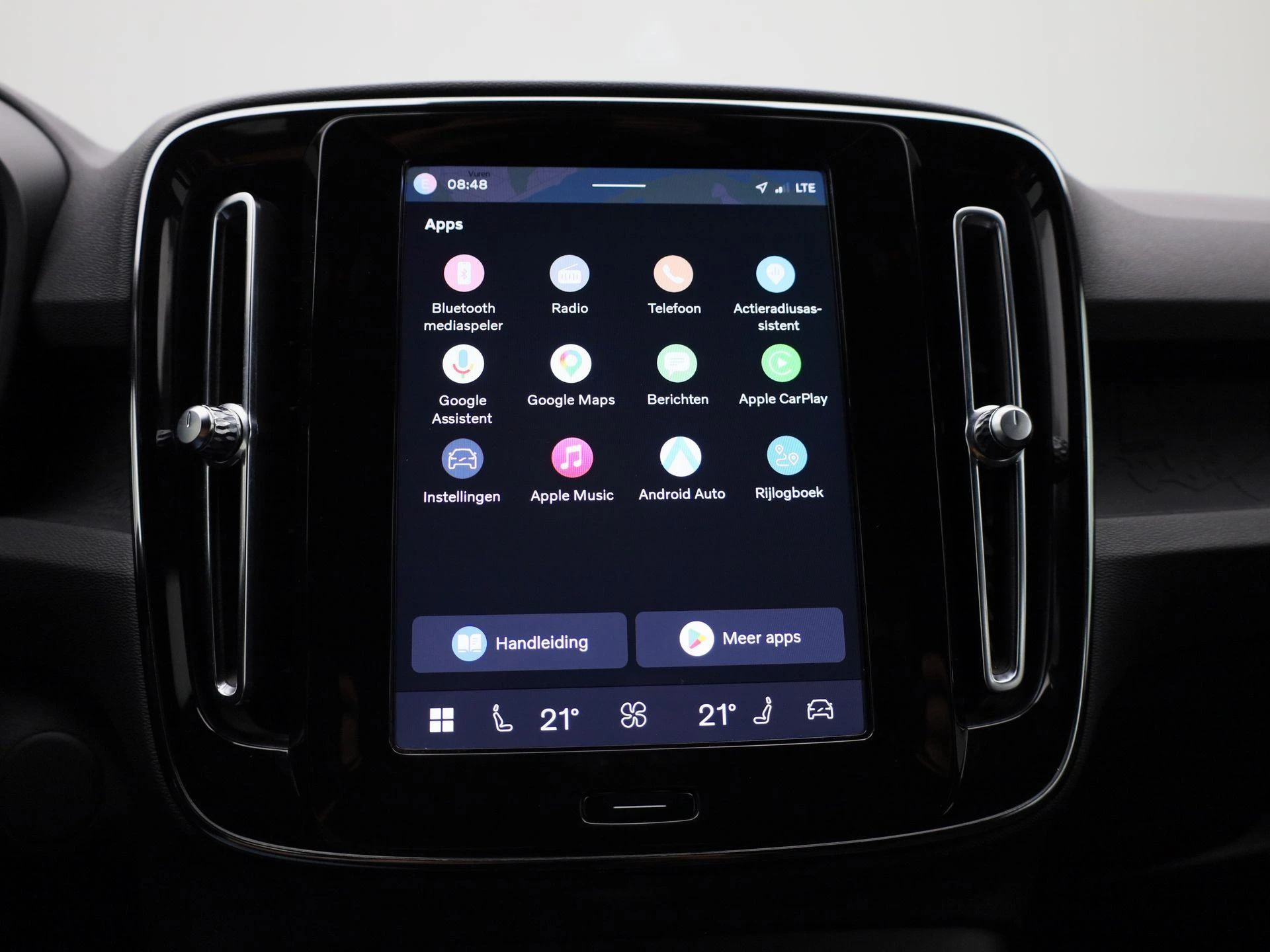 Volvo-XC40-image-19