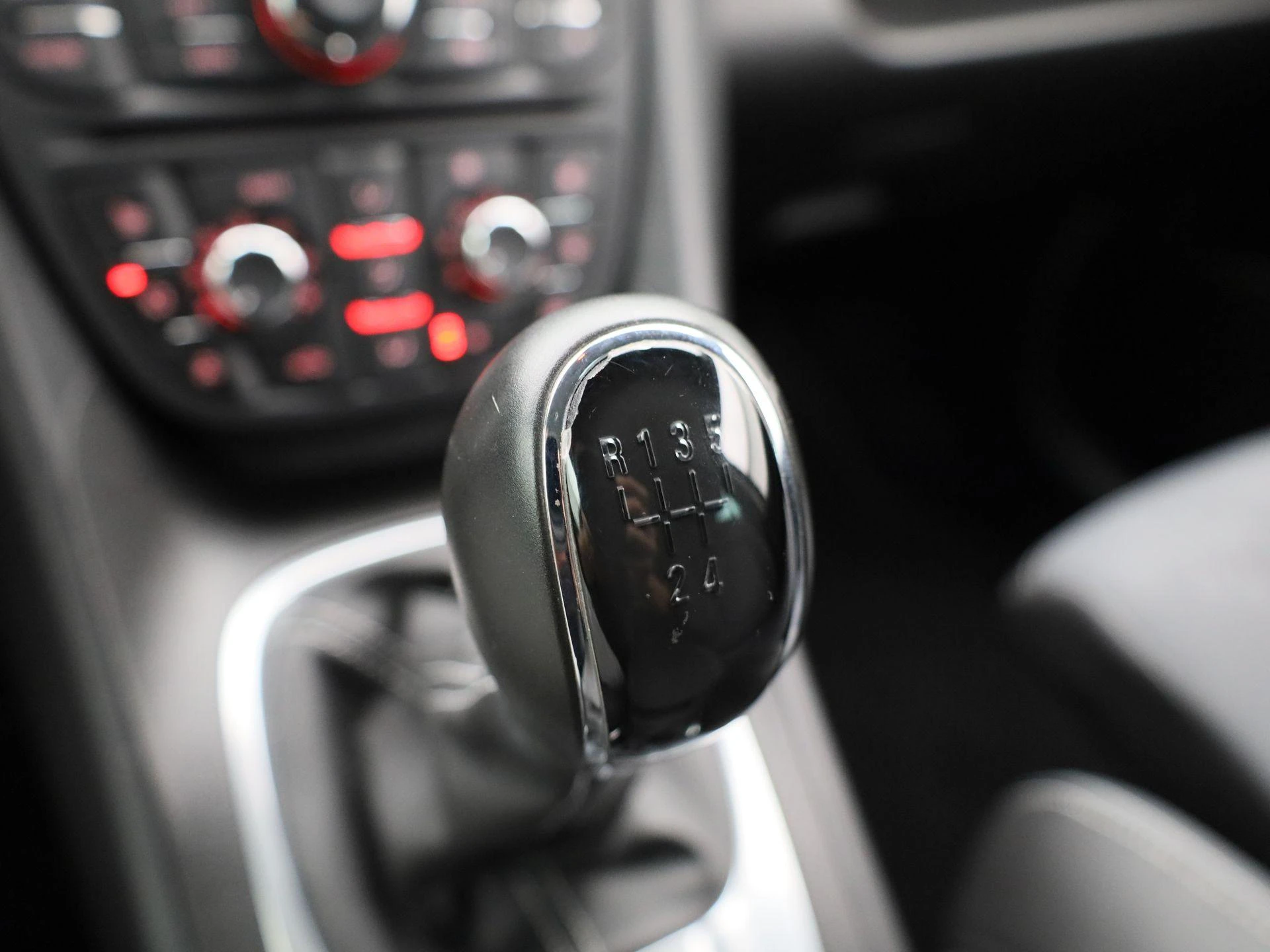 Opel-Meriva-image-28