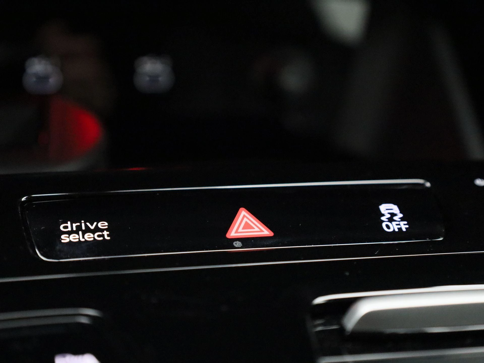 Audi-Q6 e-tron-image-30