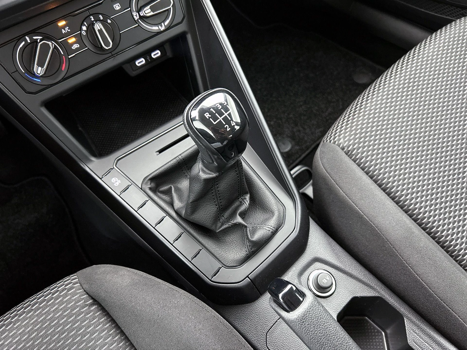 Volkswagen Polo 1.0 TSI Polo | 95 PK |