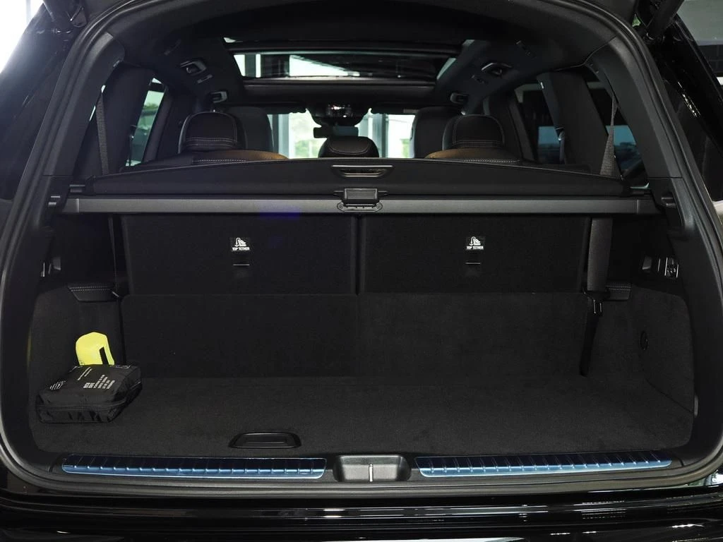 Mercedes-Benz-GLS 450 d-image-18