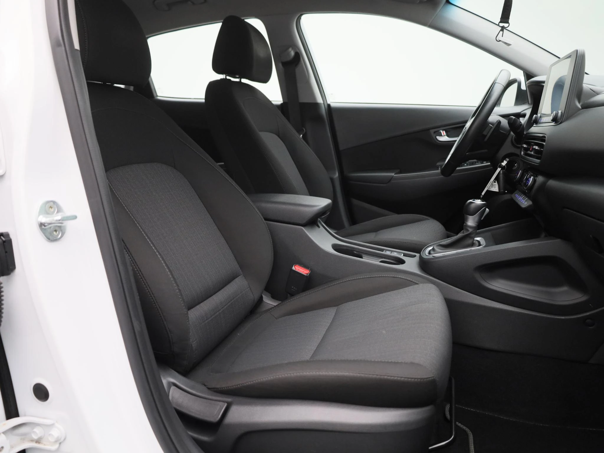 Hyundai-Kona-image-31