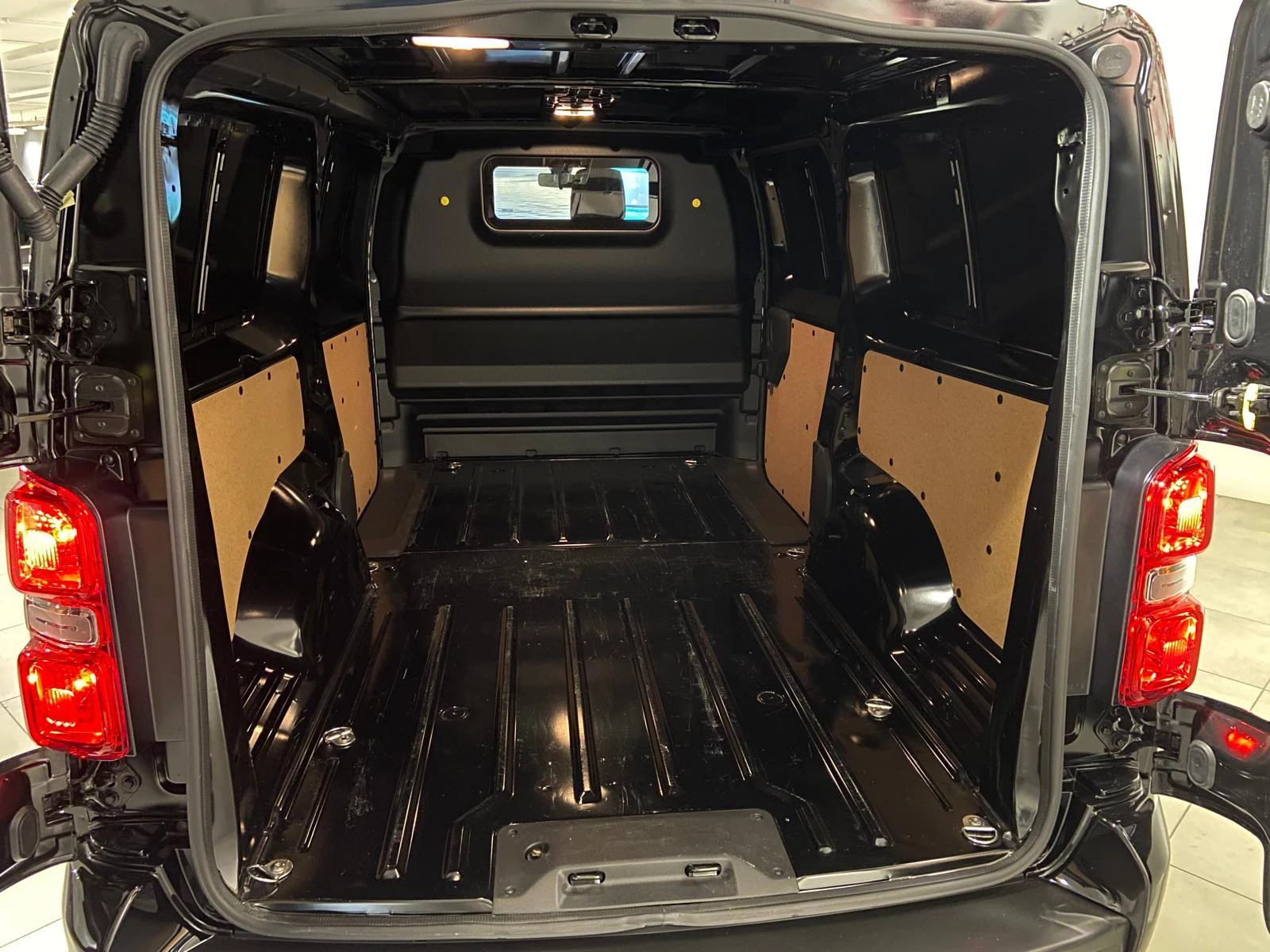 Citroën-Jumpy-image-16