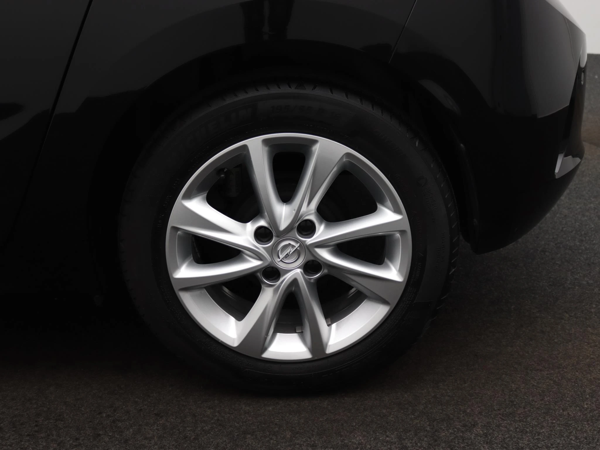 Opel-Corsa-image-14