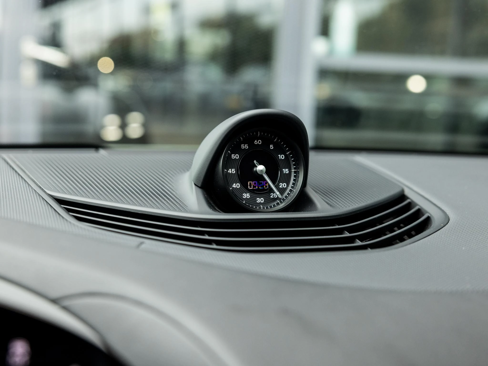 Porsche-Taycan-image-16