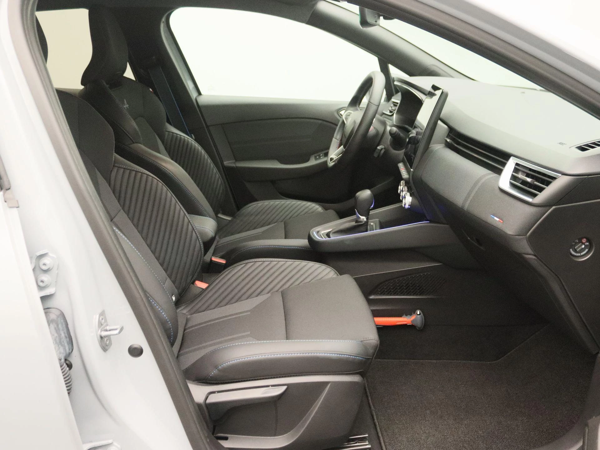 Renault-Clio-image-21