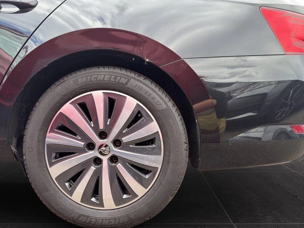 Škoda Superb Combi 1.4 iV Ambition *NAVI*STANDHEIZUNG*LED*