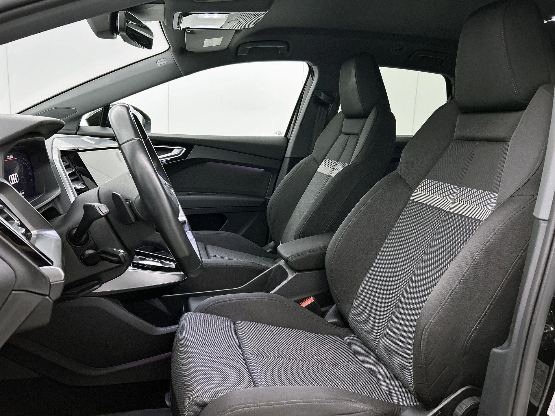 Audi-Q4 e-tron-image-33