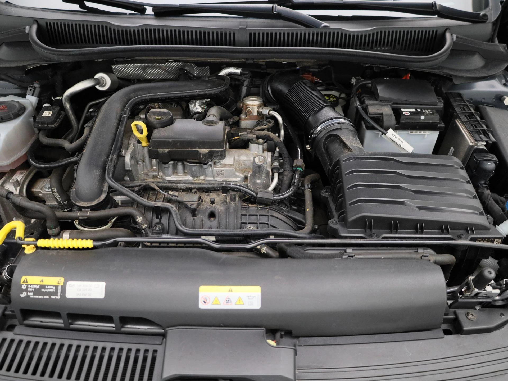 Volkswagen-Polo-image-32