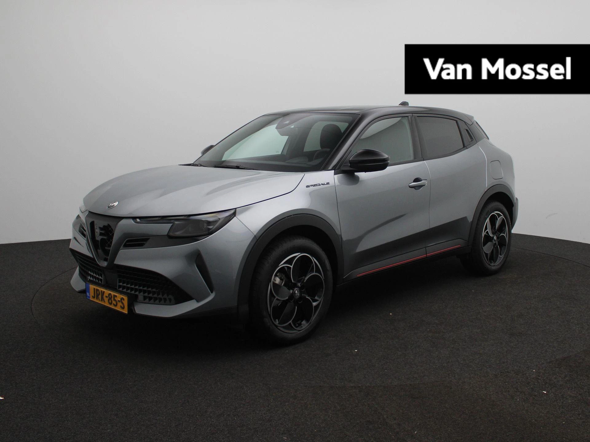 Alfa Romeo-Junior-image-0